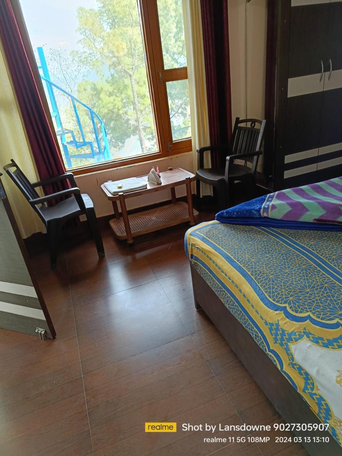 Joshi Holiday Home Stay ランズドーン エクステリア 写真