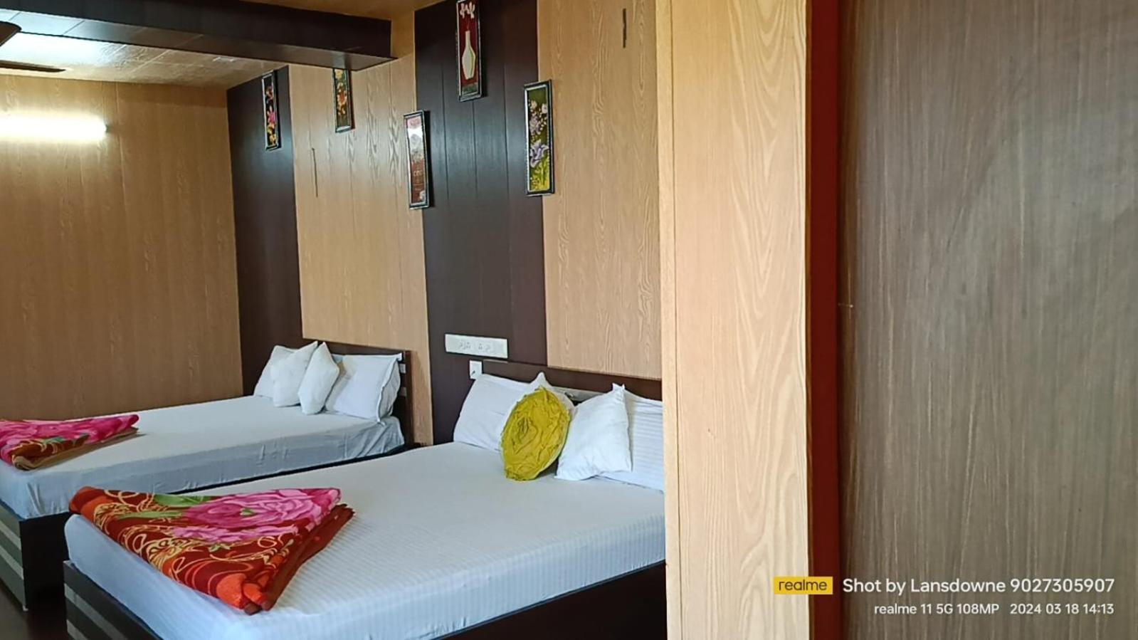 Joshi Holiday Home Stay ランズドーン エクステリア 写真