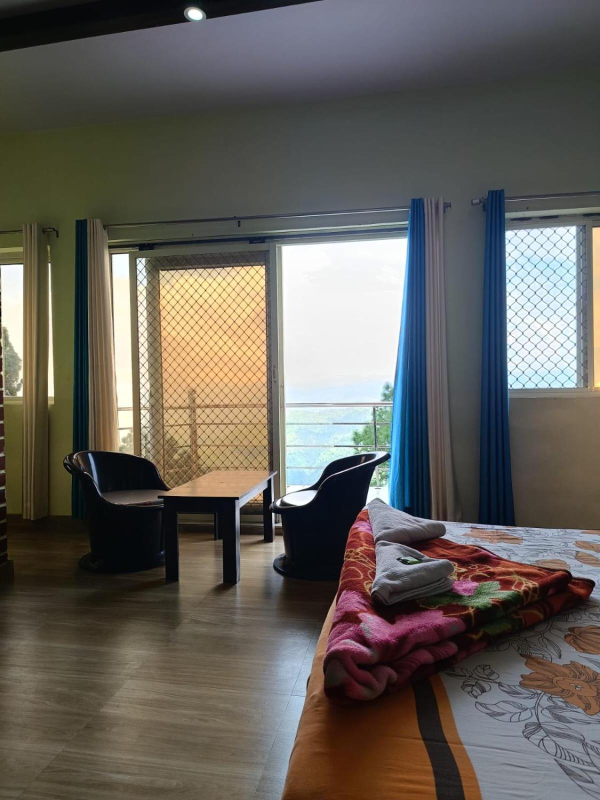 Joshi Holiday Home Stay ランズドーン エクステリア 写真